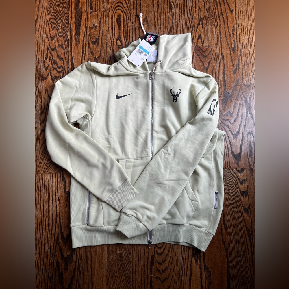 Milwaukee Bucks Nike Authentic Standard Issue Full-Zip Hoodie - Green, Medium